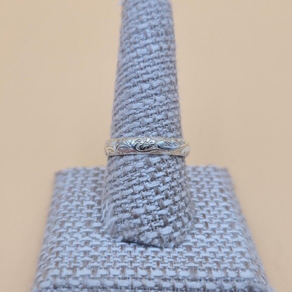 Size 9.5 Sterling Silver Solid Flower Pattern Band Ring A5157 - Picture 1 of 7